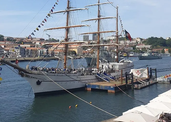 Apartman Historic At Unesco Area, In Front Of Wine Caves Porto